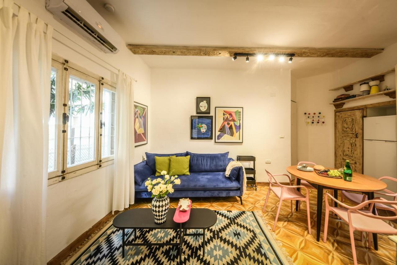 Rustic 1 Bedroom W Cozy Backyard In Center By Sea N' Rent Apartment *